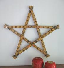 Love This Idea Of A Star Made Out Of A Folding Ruler So Cute Ruler Crafts Craft Stick Crafts Vintage Crafts