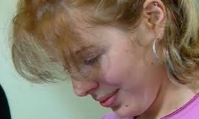 Suzane louise vin richthofen is a brazilian convicted murderer who murdered both of her parents on october 31, 2002 with the help of her boyfriend and his brother. Suzane Richthofen Deixa Ala Das Evangelicas E Se Casa Com Sequestradora Na Prisao Jornal O Globo