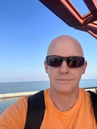 Hello Everyone my name is Chris Ferree I Used to be a Volunteer Firefighter  I need friends!! I'm 16 and from Florida