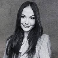 Jessica Olenik's Instagram, Twitter & Facebook