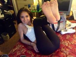 Each gallery contains everything from sole shows and dirty feet to trampling and headstanding. Wus Feet And Soles Xxgasm