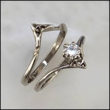Interlocking Wedding Set With Diamond Celtic Wedding Ring Sets Celtic Wedding Rings Wedding Rings Vintage