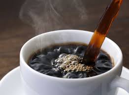 Uống cà phê khi bụng đói có hại gì không?