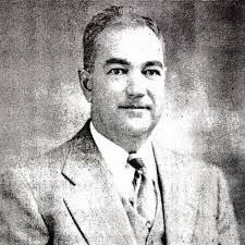 Dale Hollenbeck's Instagram, Twitter & Facebook