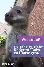 Die Mutter Starb Kurz Nach Der Geburt Katja 18 Aus Kevelaer Zieht Baby Kanguru Lui Gross Baby Mutter Starb Kanguru Baby