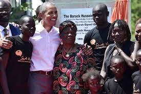 Auma obama was born in 1960 in nairobi, kenya. Obama Family Matriarch Has Died In A Kenyan Hospital The Boston Globe