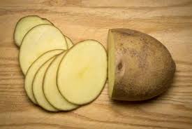 In realtà, però, sappiamo che non dovremmo demonizzare questi nutrienti, e. Le Patate Crude Fanno Male