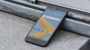 HTC 10 Evo review: How to ruin a solid ...