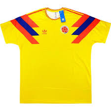 Colombian giants millonarios fútbol club wore their 2020 adidas home kit for the first time during sunday's categoría primera a home loss to deportivo pasto. 2018 19 Colombia Adidas Originals Retro 1990 Home Shirt 10 Valderrama Bnib Classic Retro Vintage Football Shirts Camisa Retro Retro Adidas