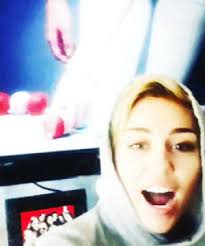 Miley cyrus GIF