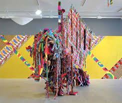 La Critique Est Aisée Et L Art Est Difficile Jim Drain And Ara Peterson Textile Artists Sculpture Installation Art Inspiration