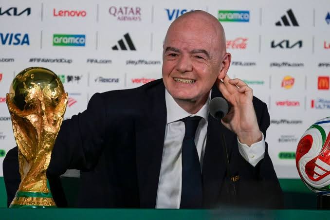 Federa&ccedil;&atilde;o Francesa rompe com Infantino antes da elei&ccedil;&atilde;o da Fifa - Folha PE