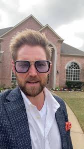 Special Agent Strikes Again...