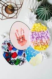 Neben dem bemalen von osterhasen und anderen figuren werden auch gerne tolle osterdekorationen jedes jahr wieder ein toller anlass für kinder und erwachsene: Osterbasteln Kleinkind 3 Ideen Fur Einfache Ostereier Aus Papier
