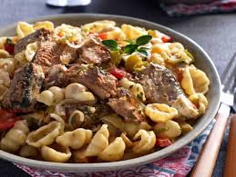 Return the pasta and 1 tbs cooking liquid to the saucepan over low heat. Pasta With Pilchards And Mushrooms Fattis Monis