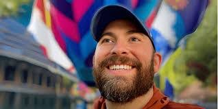 Chip Everett's Instagram, Twitter & Facebook