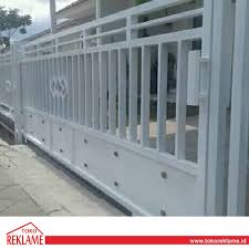 Jasa Buat Pagar Minimalis Podo Seneng Las Gresik Toko Reklame Indonesia Minimalis Indoor Outdoor Pagar