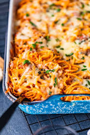 Garlic spaghetti spaghetti dinner spaghetti recipes garlic pasta spaghetti kitchen spaghetti creamy baked cheesy chicken pasta that is so easy to make. Baked Spaghetti Recipe The Cookie Rookie Video