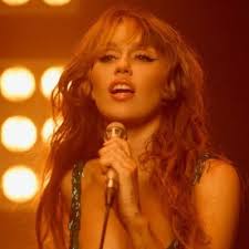 Lindsay Upp (@LindsayUpp)