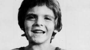 Perché quello che è successo ad #alfredino mostrò per la prima volta come la televisione fosse in grado di emozionare ed empatizzare con fatti. Alfredino An Italian Story In June On Sky And Now Tv Ruetir