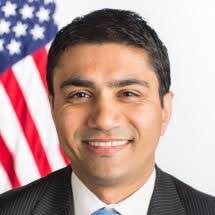 Sandy Tharp's Instagram, Twitter & Facebook