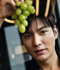 Our idol Lee Minho (이민호) in NYC🍎