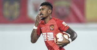 Paulinho's arrival was hailed as a coup by tottenham but two years later there is a general acceptance that daniel levy did remarkably well to get £10m for him. Guangzhou Evergrande Star Paulinho Returns To China On Chartered Plane Pandaily