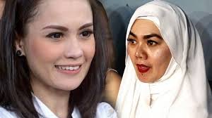 Kecantikannya pun enggak kalah dengan keempat anaknya lho mulai dari shania, shakilla, shaffa harris, hingga shabina. Terkuak Inilah Potret Cantiknya Sarita Abdul Mukti Saat Muda Netter Jauh Banget Sama Si Pelakor Tribunstyle Com