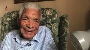 Earl Cameron: British film and TV star actor dies aged 102