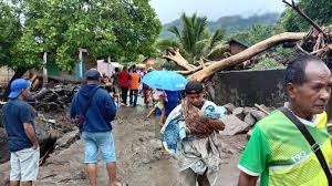 Saat itu, banjir bandang di antaranya menerjang tiga kecamatan di kabupaten sikka, flores. Mtl130vzbiqkvm
