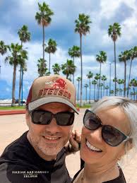 Cheer up y'auld buggers! The sun is shining, the sky is blue, the beaches  are roasting, and so are you! We're not here for gripes and gruntles, just  explaining not complainin', sharing