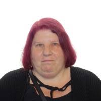 40+ "Tracey Oakes" profiles