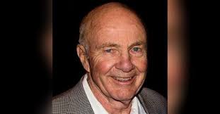 Arthur Schubert's Instagram, Twitter & Facebook