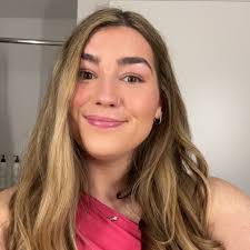 Victoria Wicker's Instagram, Twitter & Facebook