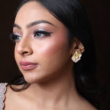 Annie Mother of Pearls Stud Earrings