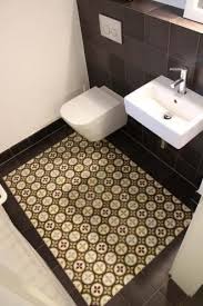 Da ich die fliesen nicht verlegt habe aber den schaden beheben soll, möchte ich nicht den gleichen fehler machen wie mein vorgänger. Via Platten Fliesenlegerfachbetrieb Dirk Hilgenhof Bielefeld