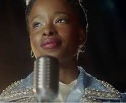 Carly Crow (@CRLCrow)