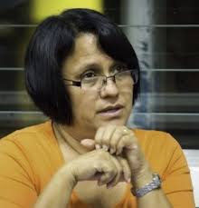 La profesora Isabel Araya Badilla fue electa como directora de la Escuela  para el periodo 2017-2020