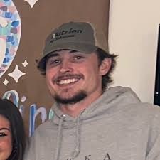 Colby Higdon's Instagram, Twitter & Facebook