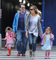 If you know someone in the entertainment industry that has gotten several awards for just one role, sarah. Tabitha Broderick Marion Broderick Photostream Sarah Jessica Parker Sarah Jessica Parker Street Style Sarah Jessica Parker Husband