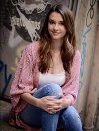 Leyla Lydia Tugultu She Is Turkish German Actress She Is So Beautiful In 2021 Fashion Girl Women