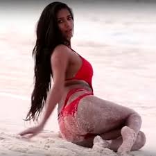 Here are the top 5 bollywood actresses' wardrobe malfunctions that hit the headlines. Worst Wardrobe Malfunctions Of Bollywood Actress That Exposed Their B Bs