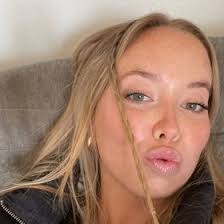 Sydney Conrad (squidneysconrad)