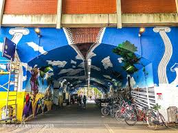 Streetart Walking Tour Durch Koln Ehrenfeld So Vielfaltig Und Bunt Sind Die Strassen Des Kolner Stadtteils Kulturtanzer Murals Street Art Geisterstadt Koln Ehrenfeld