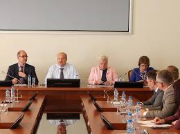 Губернатор санкт‑петербурга александр беглов подписал постановление, предусматривающее ужесточение ограничений с 17 июня на фоне ухудшения эпидемиологической обстановки. V Sankt Peterburge Smyagchili Ogranicheniya Na Priem I Gospitalizaciyu Pacientov Zhurnal Vademecum