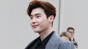 이종석, born september 14, 1989) is a south korean actor and model. Lee Jong Suk Bio Profile Education Career Girlfriend Family Awards
