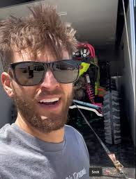 Little 4 point in the field