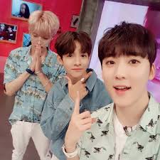 사뭴/laura (@kimsamuelbe)