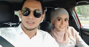 Untuk itu, saya kongsikan beberapa gambar atau foto kebahagiaan pasangan fizo omar dan mawar karim bersama anak mereka, wan maryam. Rumahtangga Fizo Omar Berdepan Kemelut Hot Fm