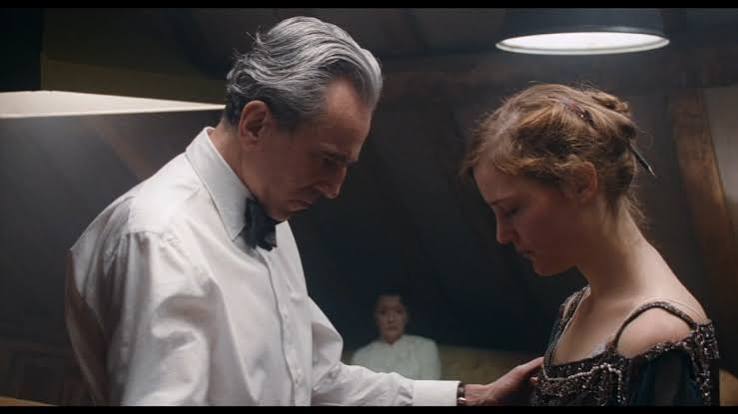 Phantom Thread' movie review - ABC7 New York
